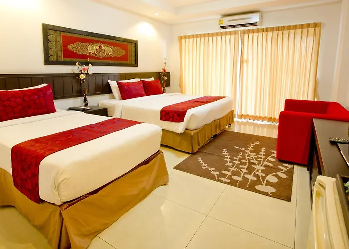 Sinsuvarn Airport Hotel 4*