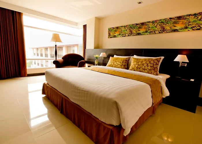 Sinsuvarn Airport 4*
