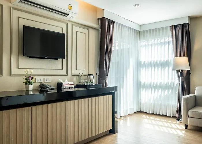 Sinsuvarn Airport Hotel