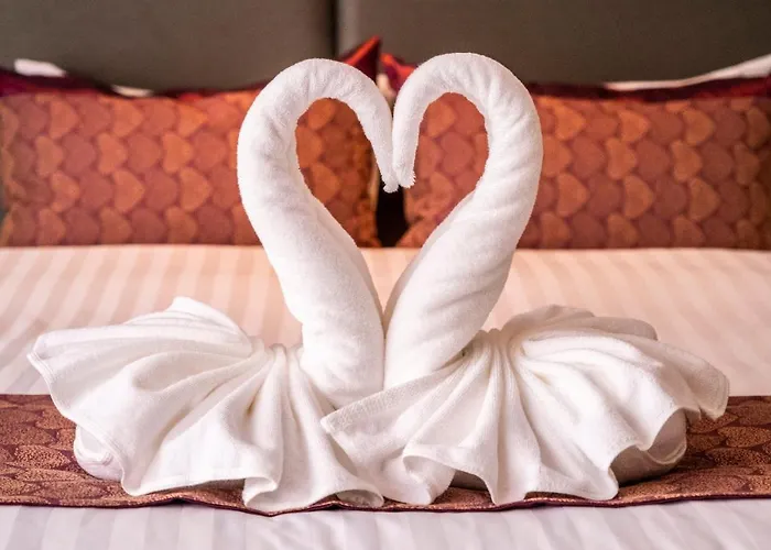 Sinsuvarn Airport Hotel