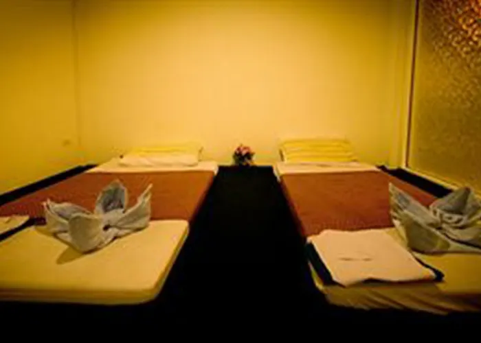 Sinsuvarn Airport Hotel 4*