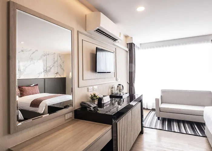 Sinsuvarn Airport Hotel