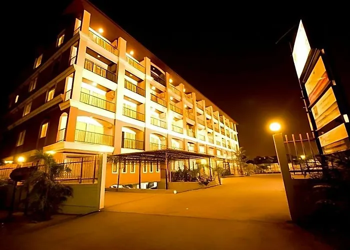 Sinsuvarn Airport Hotel