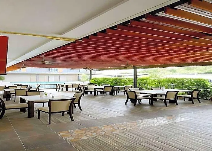 Sinsuvarn Airport Hotel